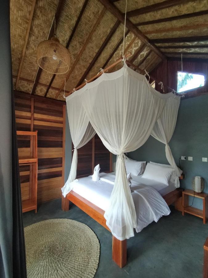 The Geckos Homestay Kelimutu Exterior foto