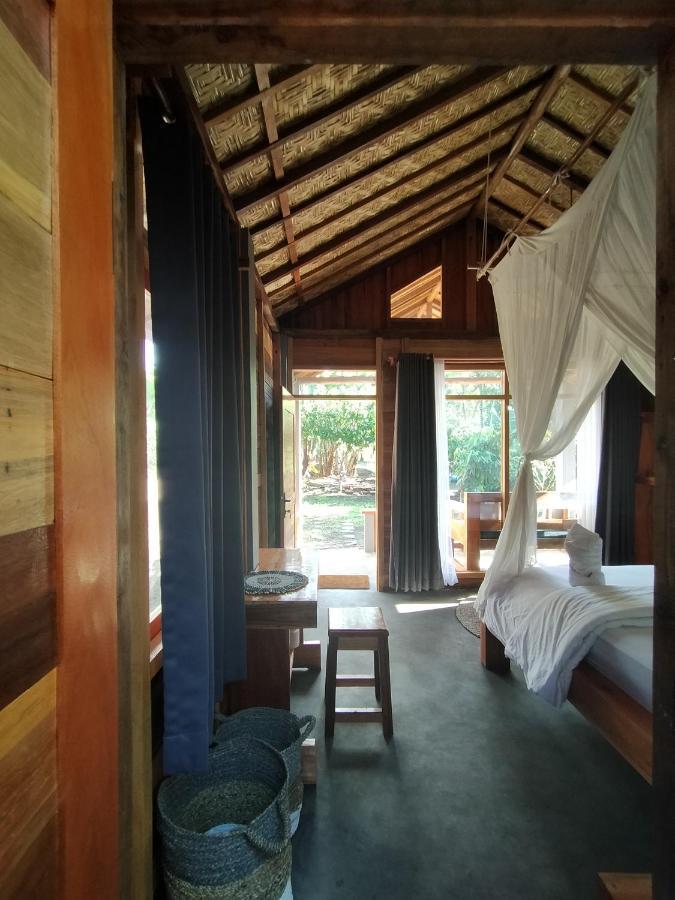 The Geckos Homestay Kelimutu Exterior foto
