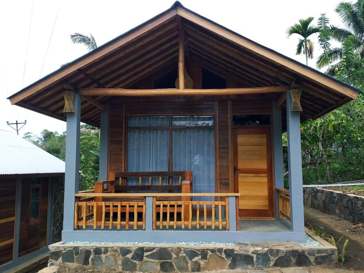 The Geckos Homestay Kelimutu Exterior foto