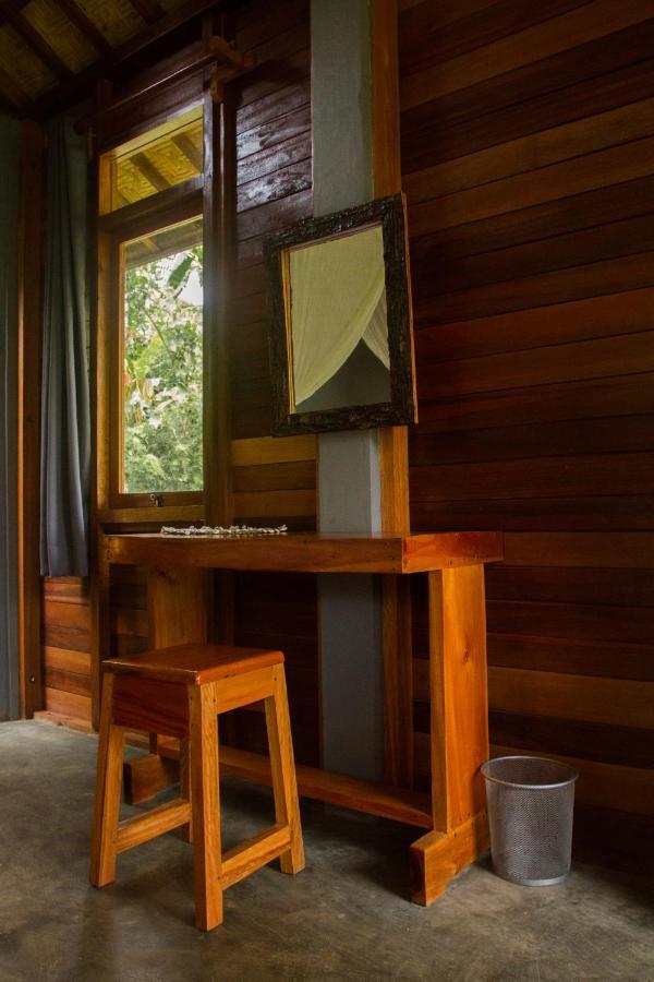 The Geckos Homestay Kelimutu Exterior foto